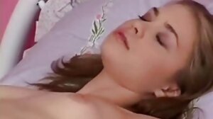 Seksowna i szczupła pielęgniarka sprzedaje swoje śmierdzące majtki erotyczne filmy hd w lombardzie xxx